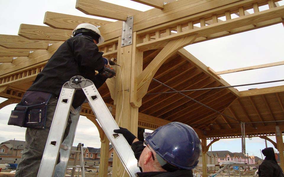 outdoor wooden octagon deck gazebo build in Toronto